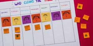 Transformă treburile casnice într-o joacă pentru copiii tăi!