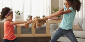 De ce copiii mei nu pot fi prieteni?