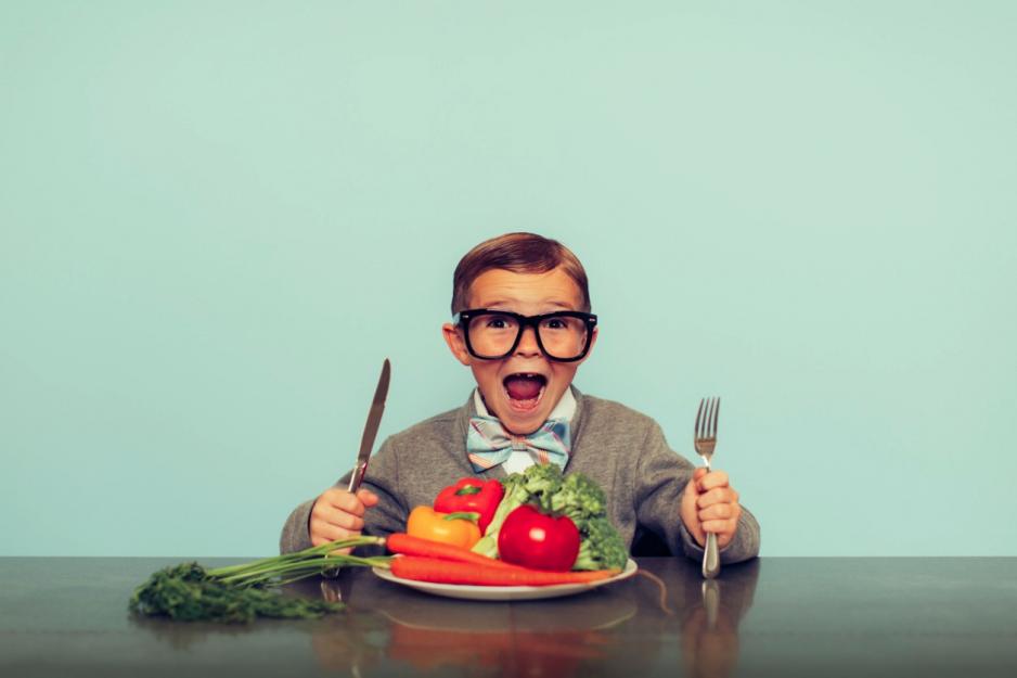 Hrană pentru minte: Convingem copiii să încerce alimente noi