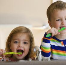 Învață-l să își îngrijească dinții